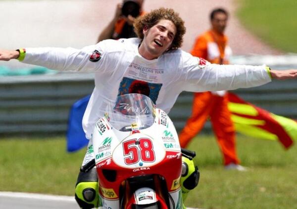 10 anni fa il primo podio in MotoGp del Sic... che anche adesso continua a vincere