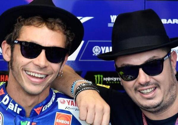 MotoGP, il mistero di Valentino Rossi e il principe: ultime ore e poi sar&agrave; (forse!!!) fugato ogni dubbio