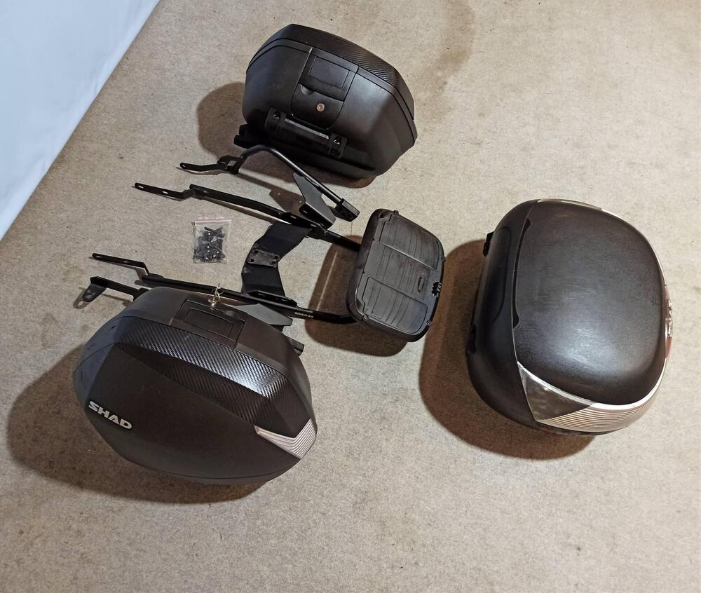 Kit Attacchi Valigie SHAD Honda CB500 F - CBR500 R (2)