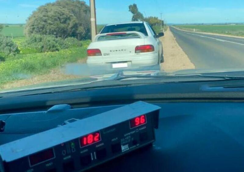 Nonno pilota beccato a 182 Km/h col Subarone: patente sospesa e maxi multa