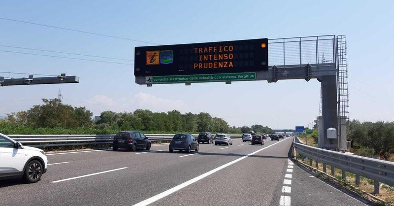 Fine agosto di rientro o partenza, previsioni traffico intenso: ecco le autostrade coinvolte [code]