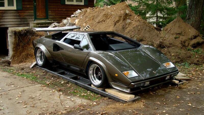 La replica Lamborghini Countach pi&ugrave; artigianale: 500CV e 75.000 euro