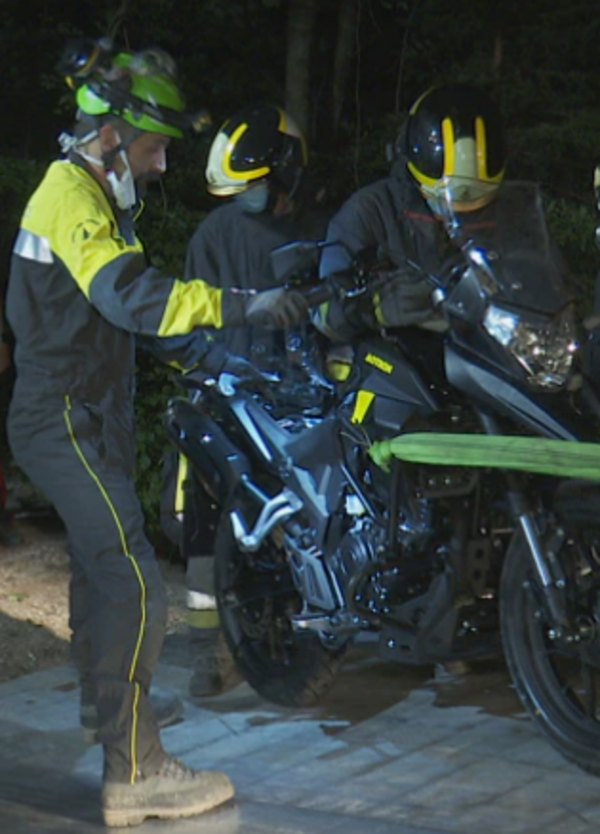 Tragedia in Valsugana: padre e figlia (di 13 anni) morti dopo l&#039;inspiegabile caduta in moto