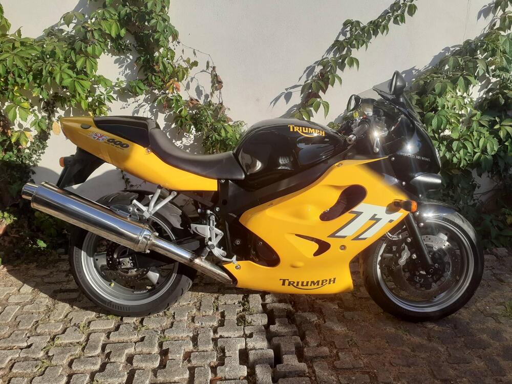 Triumph TT600 ASI (3)