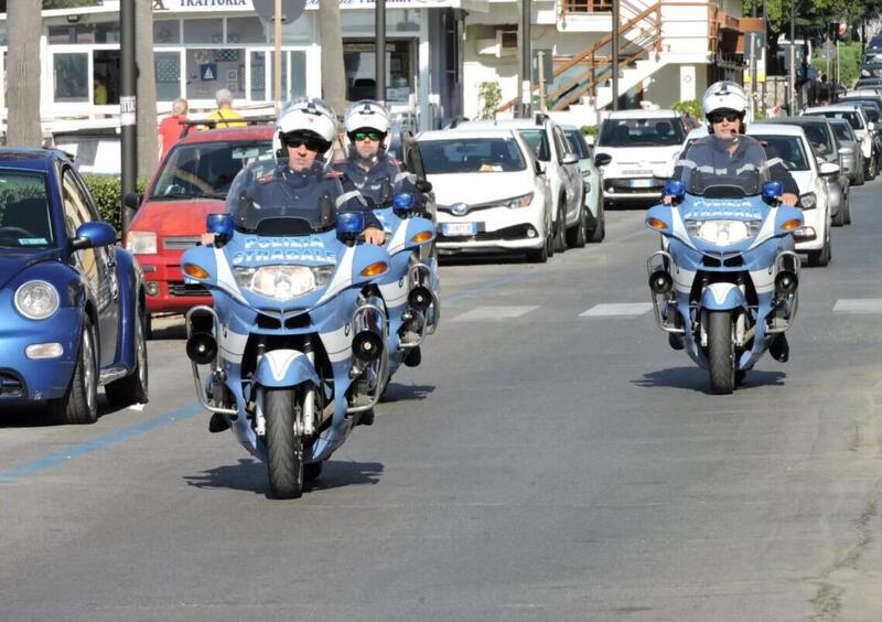 San Felice Circeo: coppia di 16enni ruba una Vespa da Roma, presi e denunciati