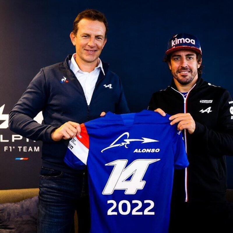 Formula 1, Fernando Alonso resta in Alpine per il 2022