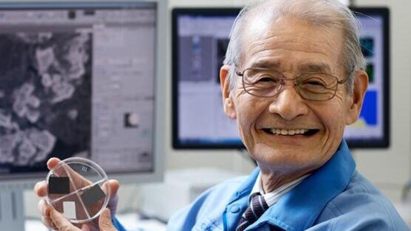 Il Premio Nobel Yoshino: il futuro dell&#039;auto &egrave; nelle mani di Apple