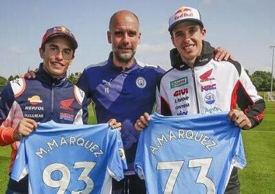 MotoGP 2021. Alex e Marc Marquez a scuola calcio da Pep Guardiola [VIDEO e FOTO]