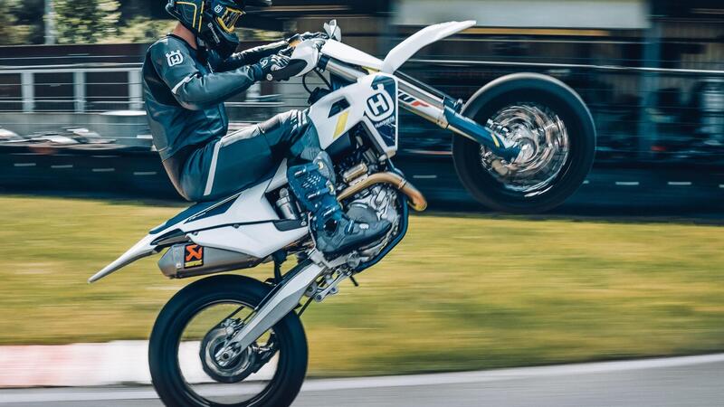 Husqvarna FS450 2022: gi&agrave; disponibile nei concessionari