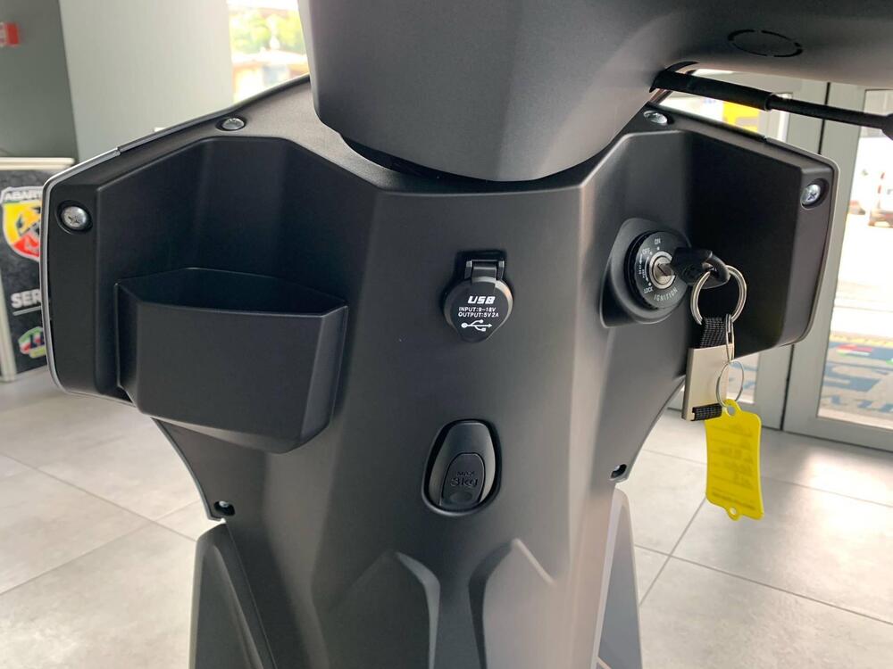 Lifan E4 L3e Doppia Batteria (2021 - 25) (4)