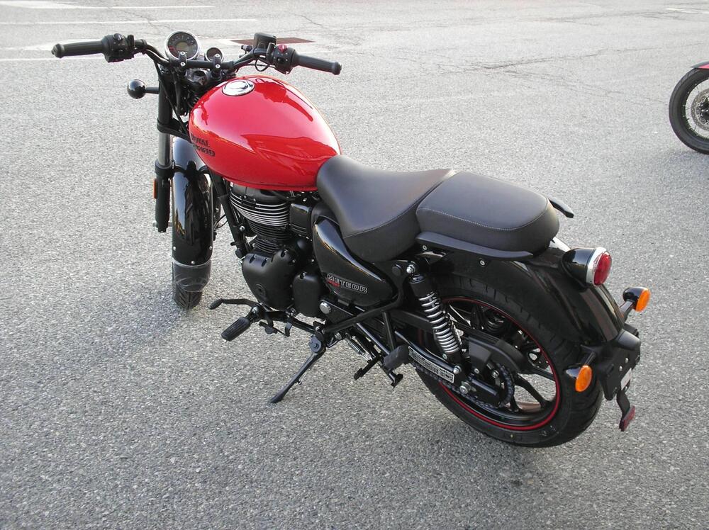 Royal Enfield Meteor 350 Fireball (2021 - 25) (4)