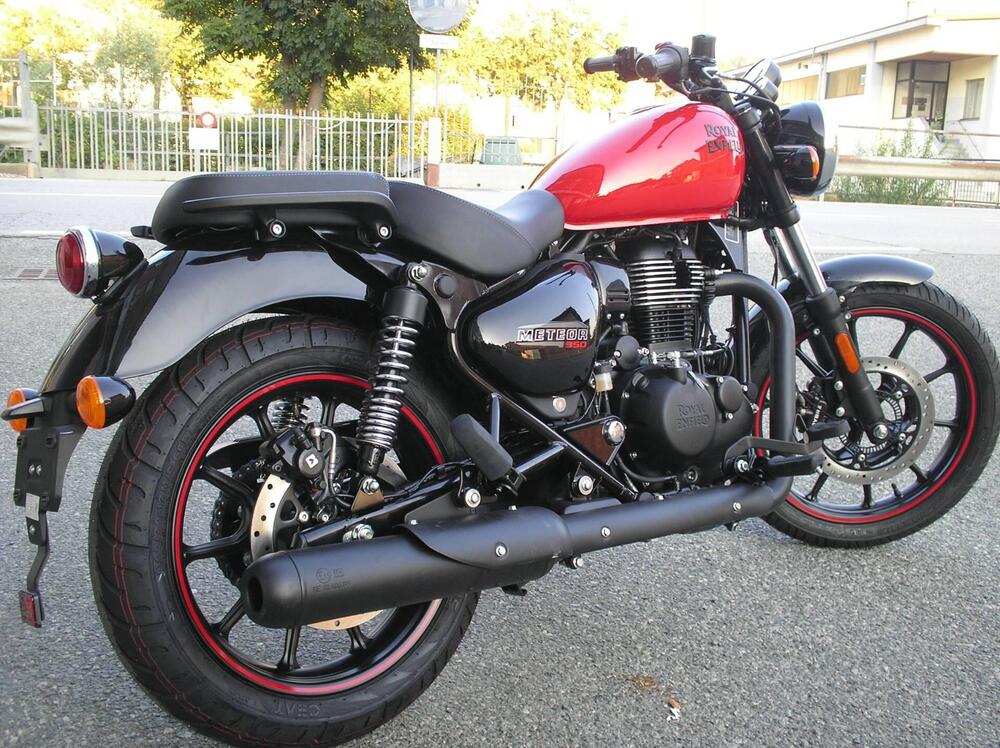 Royal Enfield Meteor 350 Fireball (2021 - 25) (6)