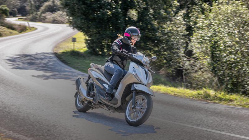 Un mese con... Piaggio Beverly 300 e 400 hpe