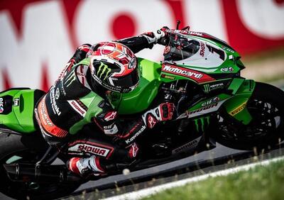 SBK, GP Francia a Magny Cours: Rea chiude in testa le FP1 “umide”