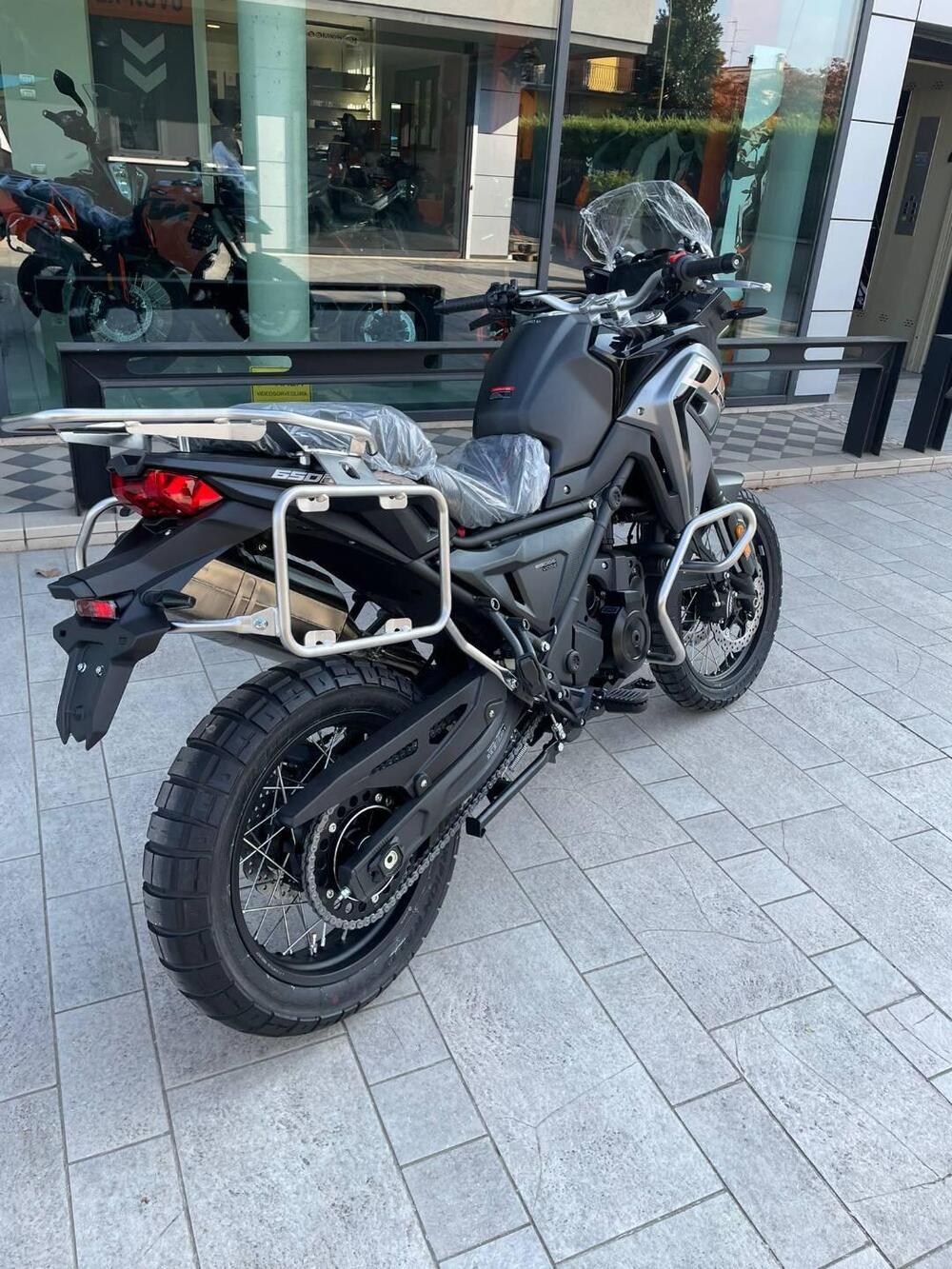 Voge Valico 650DSX (2021 - 24) (3)