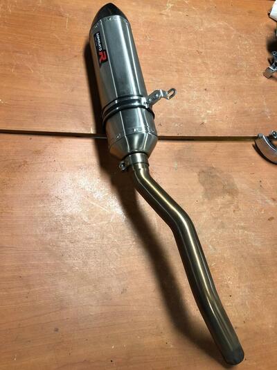 Terminale di scarico Triumph Tiger 800 '11-'14 DOMINATOR