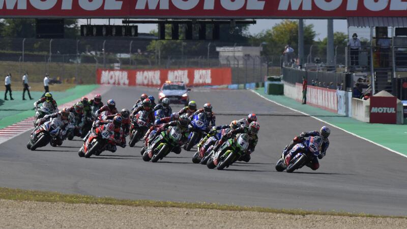 SBK 2021. GP di Francia: Toprak Razgatlioglu, una vittoria pesante. Rea sorride a denti stretti [VIDEO]