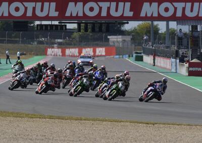 SBK 2021. GP di Francia: Toprak Razgatlioglu, una vittoria pesante. Rea sorride a denti stretti [VIDEO]