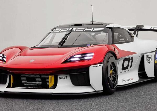 Porsche Mission R, l’elettrica da 1.088 cavalli che va forte come una 911 GT3 Cup