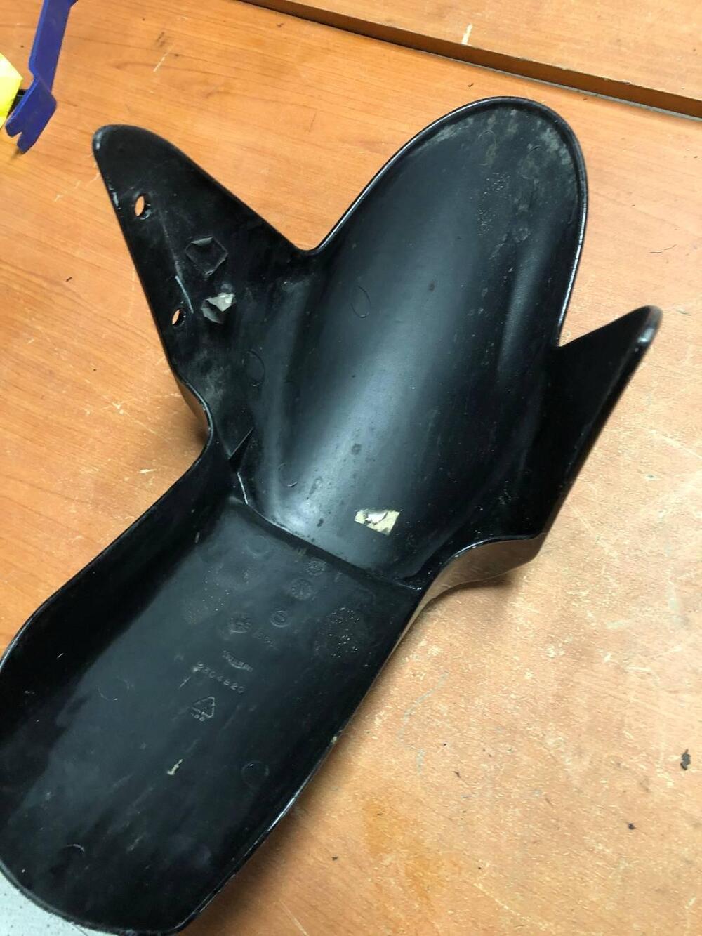 Parafango Triumph 1050 '05-'10 (2)