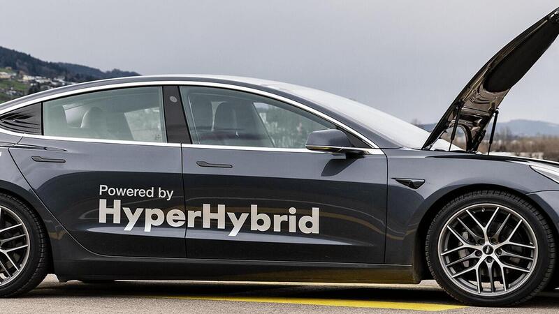 La prima Tesla Model 3 in versione ibrida 