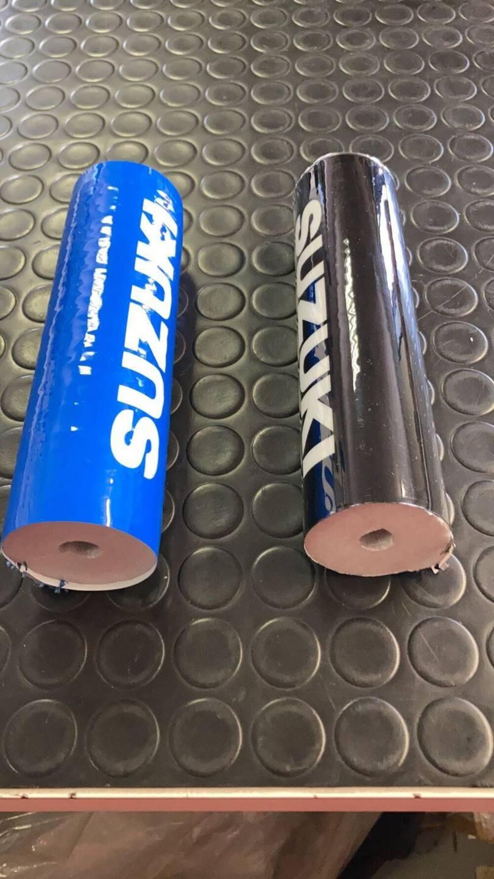 Paracolpi manubrio Suzuki (2)