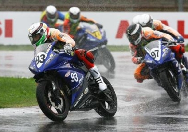 Nicola di Ragno conquista la Yamaha R125 Cup 2013