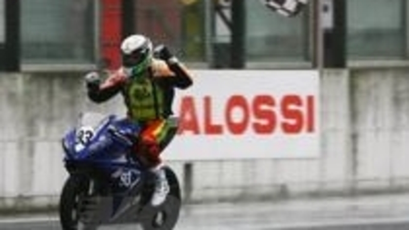 Nicola di Ragno conquista la Yamaha R125 Cup 2013