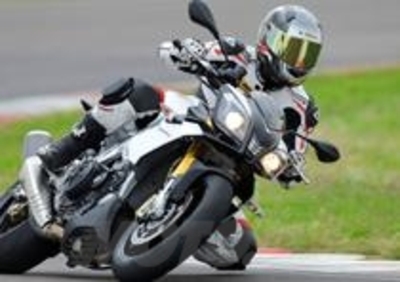 Aprilia Tuono V4R ABS