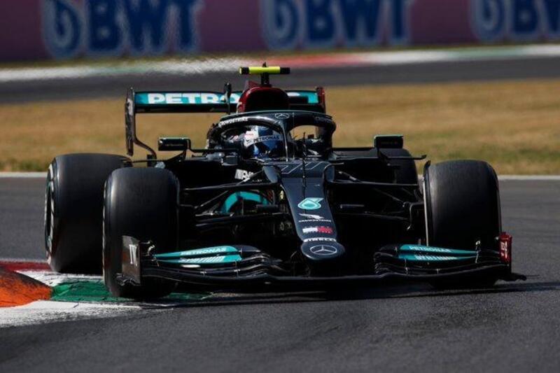 F1, GP Italia 2021: pole per Bottas