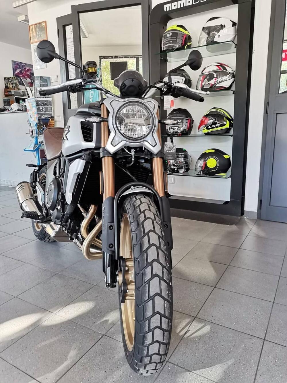 CFMOTO 700CL-X Heritage (2021 - 25) (9)