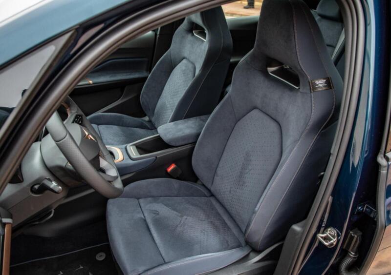 Cupra Born (2021-->>) (13)