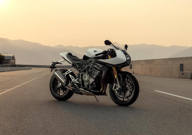 Triumph Speed Triple 1200 Speed Triple 1200 RR (2022 - 25) (8)