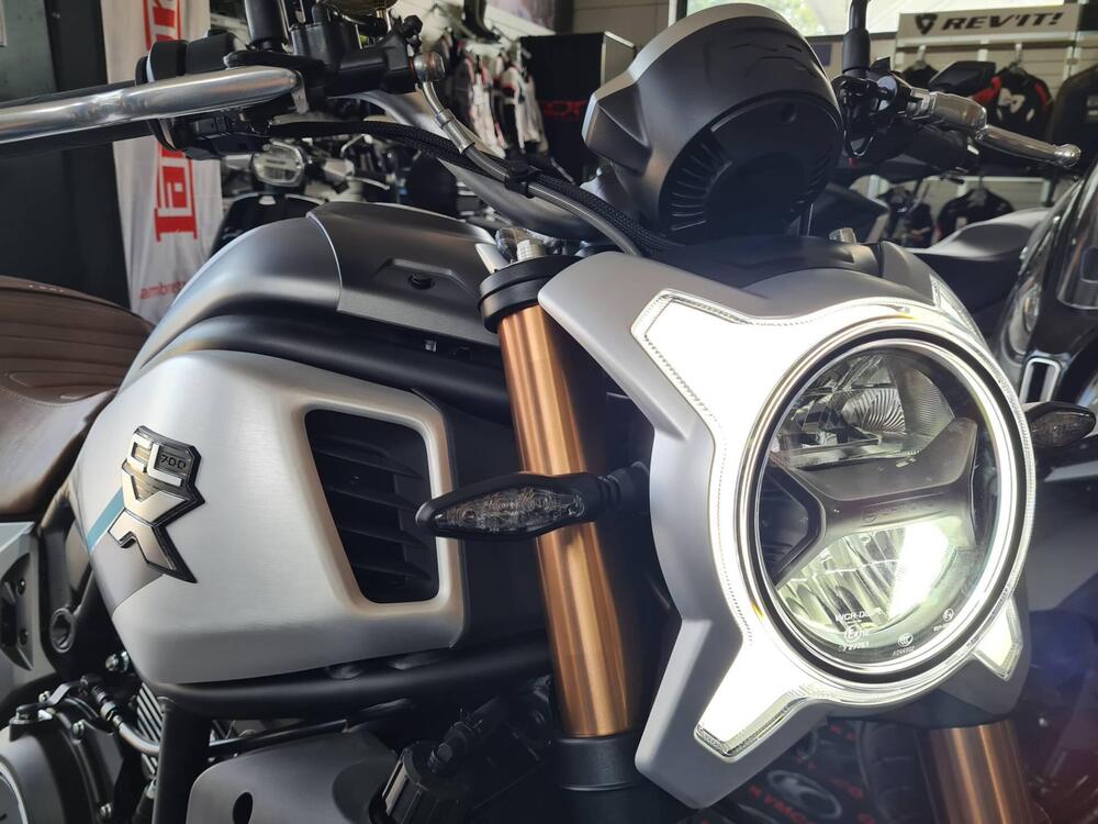 CFMOTO 700CL-X Heritage (2021 - 26) (2)