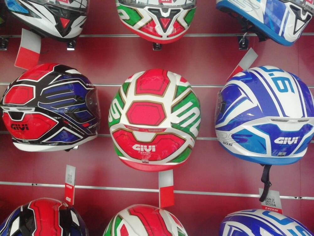Casco integrale Givi 50.6 (2)