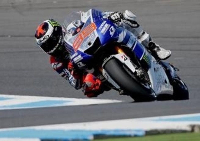 Lorenzo vince il GP d&#039;Australia. Bandiera nera per Marquez