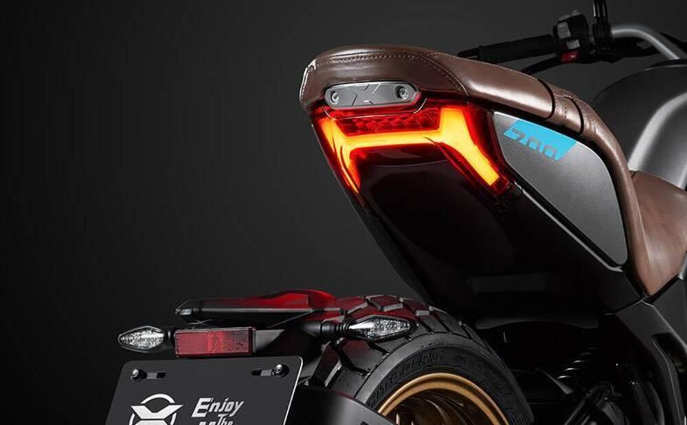 CFMOTO 700CL-X Heritage (2021 - 25) (7)