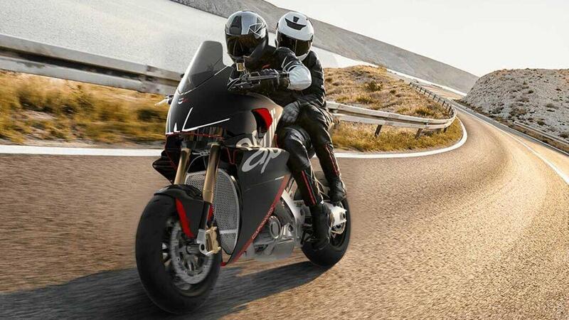 La Aprilia Caponord V4, rivale della Multistrada V4, immaginata cos&igrave;