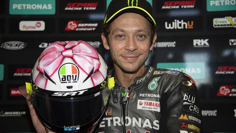 MotoGP, GP di Misano 2021. Valentino Rossi svela il nuovo casco [VIDEO]