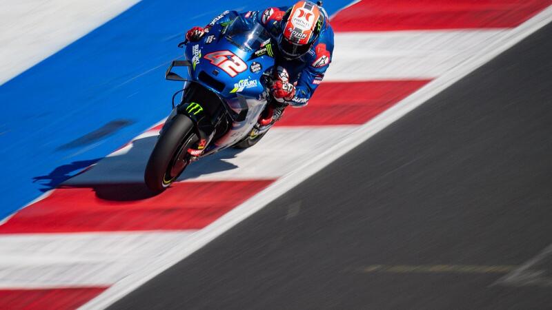 MotoGP, GP di Misano 2021. Alex Rins primo nel warm up