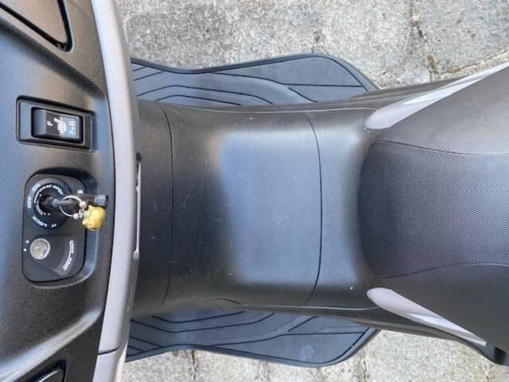 Suzuki Burgman AN 650 Executive ABS (2013 - 17) (3)