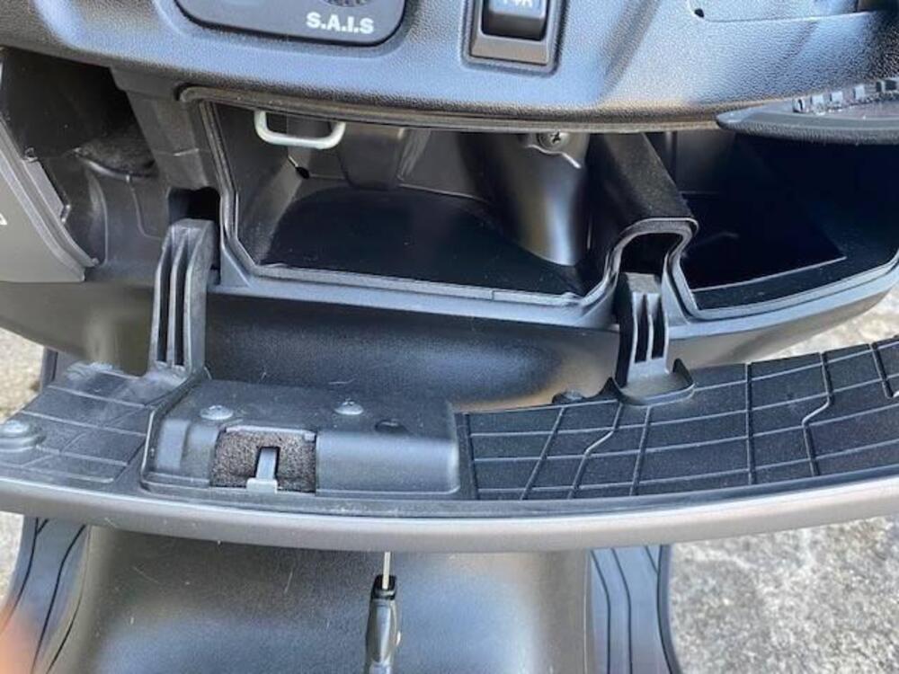 Suzuki Burgman AN 650 Executive ABS (2013 - 17) (5)