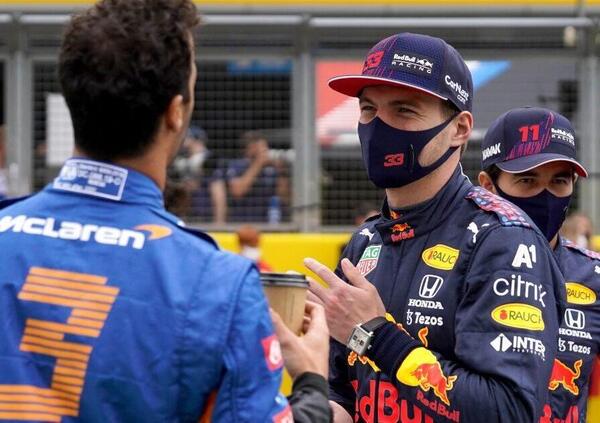 Daniel Ricciardo difende Max Verstappen dalle critiche: ecco cos&rsquo;&egrave; successo