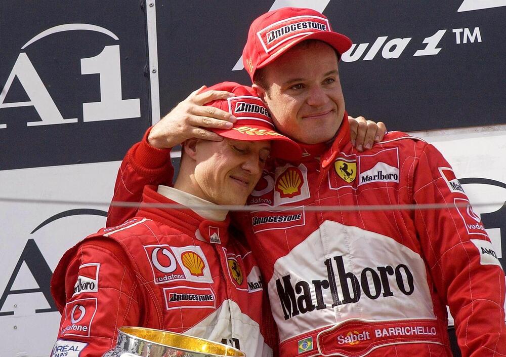 Quella volta in cui Micheal Schumacher vestito da sposa ball&ograve; con Rubens Barrichello [FOTO]
