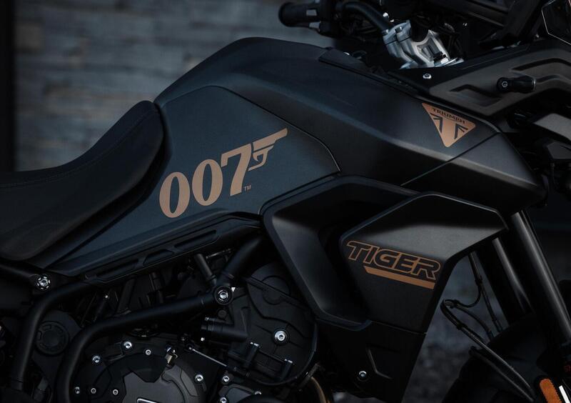 Triumph Tiger 900 Tiger 900 Bond Edition (2021 - 23) (6)