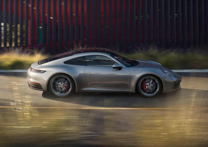 Quanto costa una Porsche 911 nuova con la &quot;promo svizzera&quot;? 1.223 euro al mese