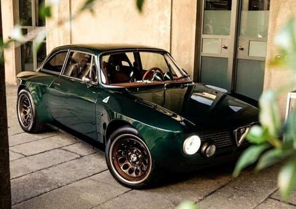 Alfa Romeo Giulia &ldquo;restomod&rdquo;: ecco la Totem GT Super V6 biturbo [FOTO e VIDEO]