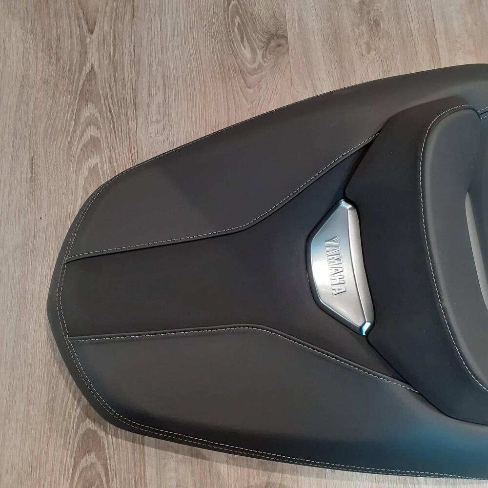 SELLA per YAMAHA XMAX 300/400/125 (2)