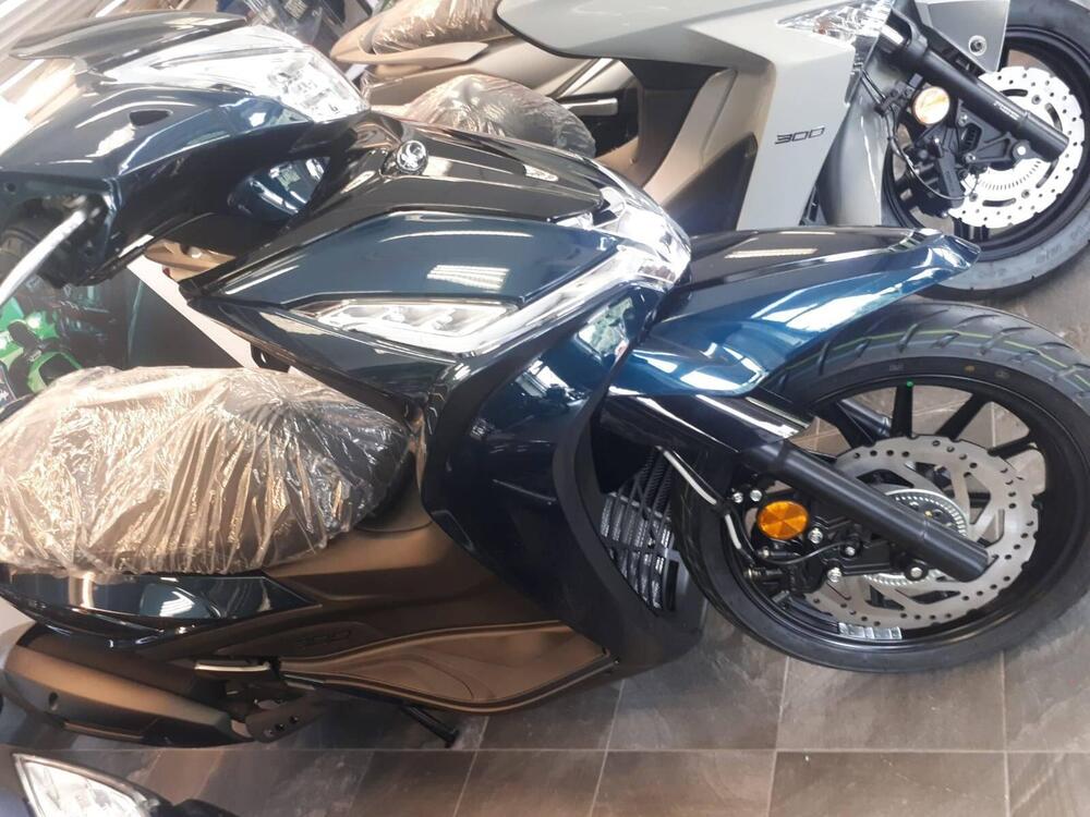 Kymco Agility 300i (2021 - 25) (2)