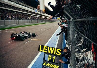 F1, GP Russia 2021: 100° vittoria per Hamilton